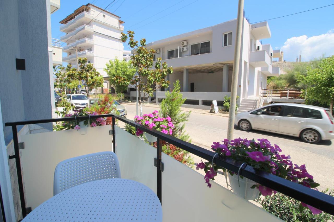 F&J Hotel Sarande Exterior photo