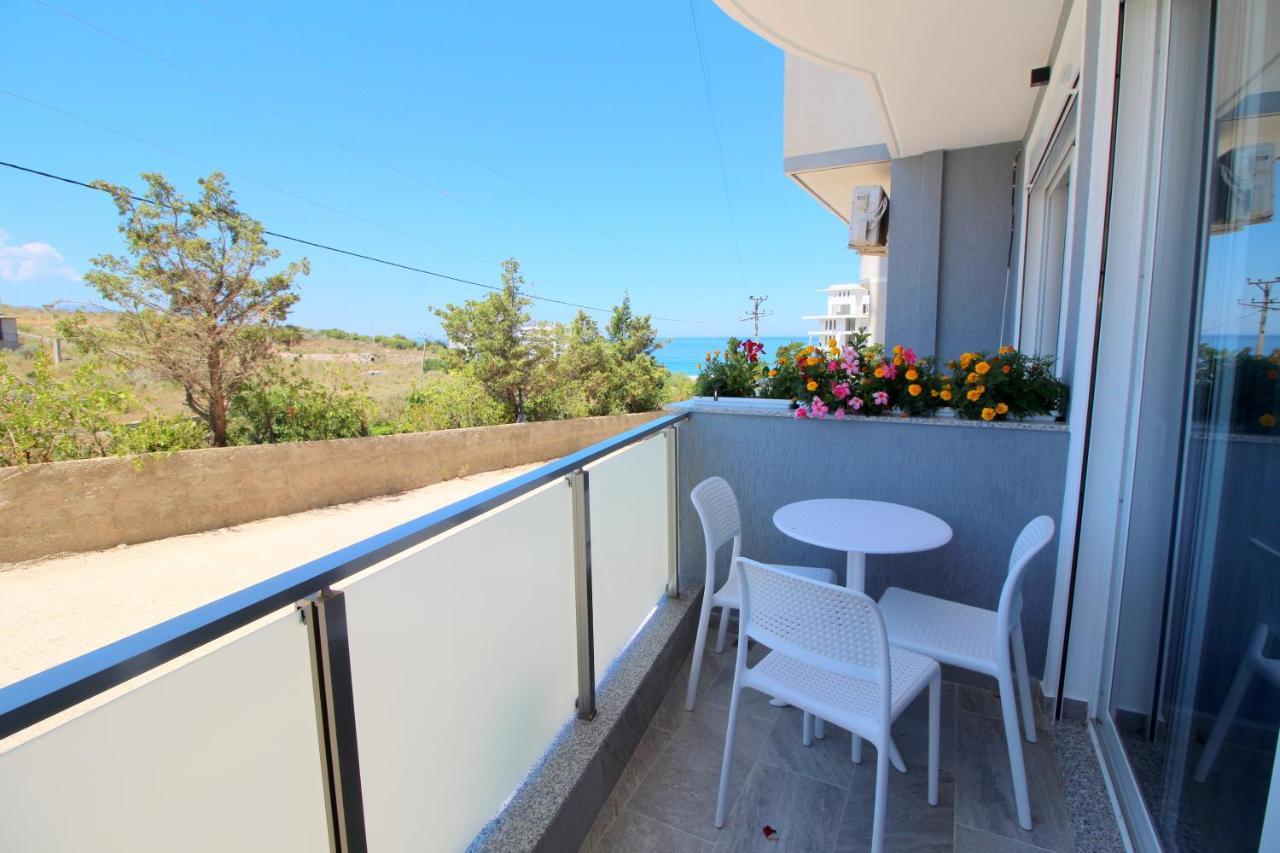 F&J Hotel Sarande Exterior photo